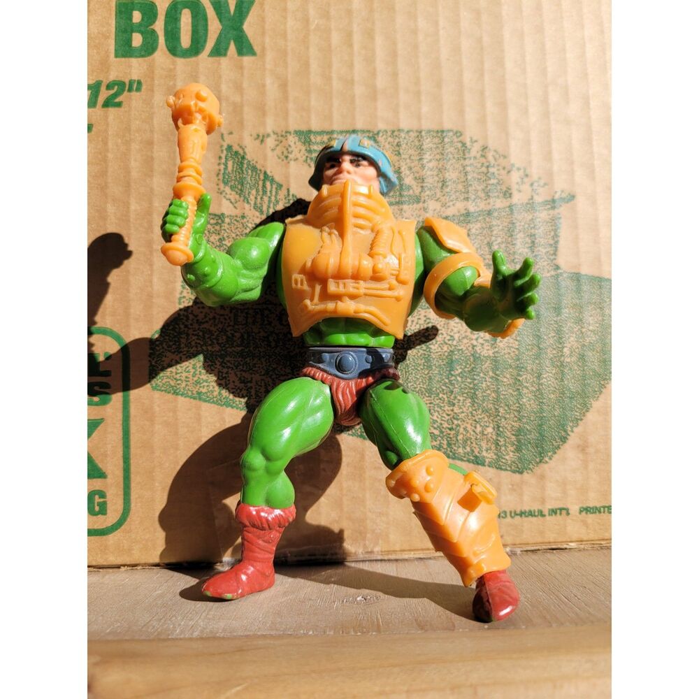 Vintage MOTU Man-At-Arms Action Figure Complete 1981 Mattel He-Man - Picture 5 of 7